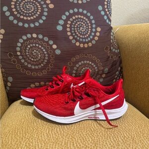 Women’s Nike Air Zoom Pegasus 36 Size 7.5 Red